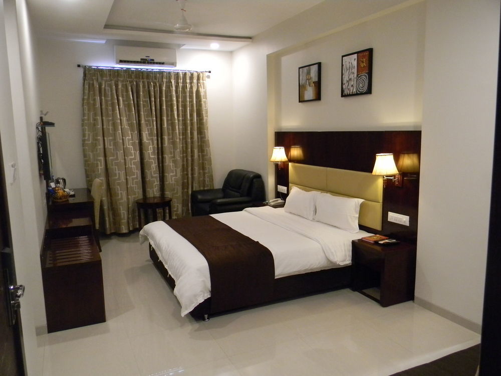 Sai Jashan - Where Blessings & Comfort Meet होटल 4*