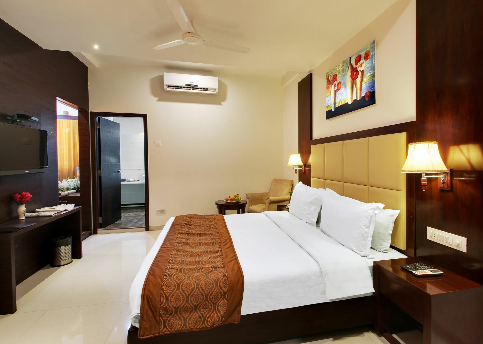 होटल Sai Jashan - Where Blessings & Comfort Meet Shirdi